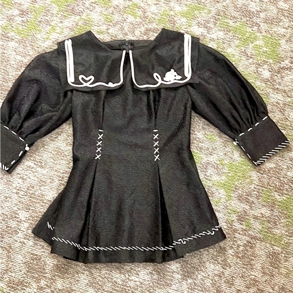 🖤Amy Store, Incredible and Perfect, Unique Peplum Blouse, Size Medium - Picture 3 of 7